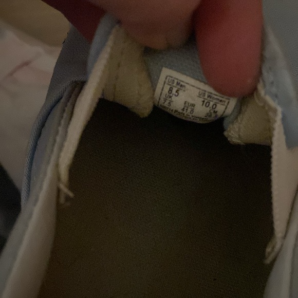 Women’s vans size 10, light blue with checkers around sole - Picture 4 of 4